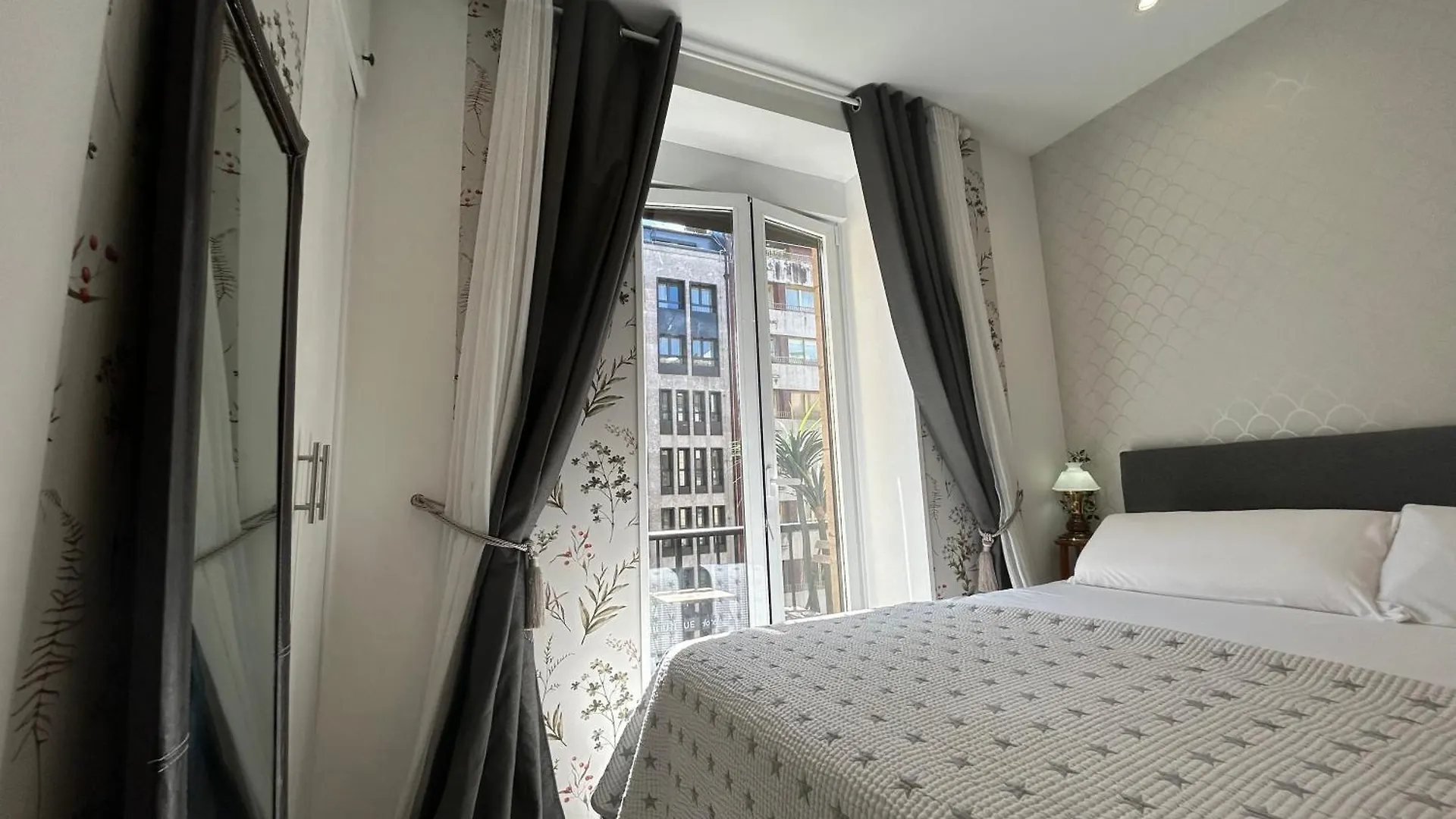 Sama Piso Turistico Apartment San Sebastian Spain